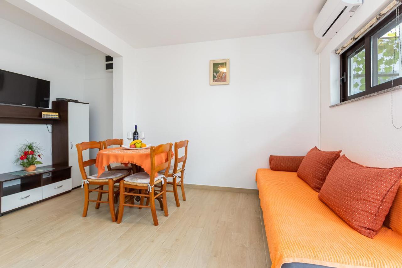 Apartments Sucur With Terrace Baška Eksteriør bilde