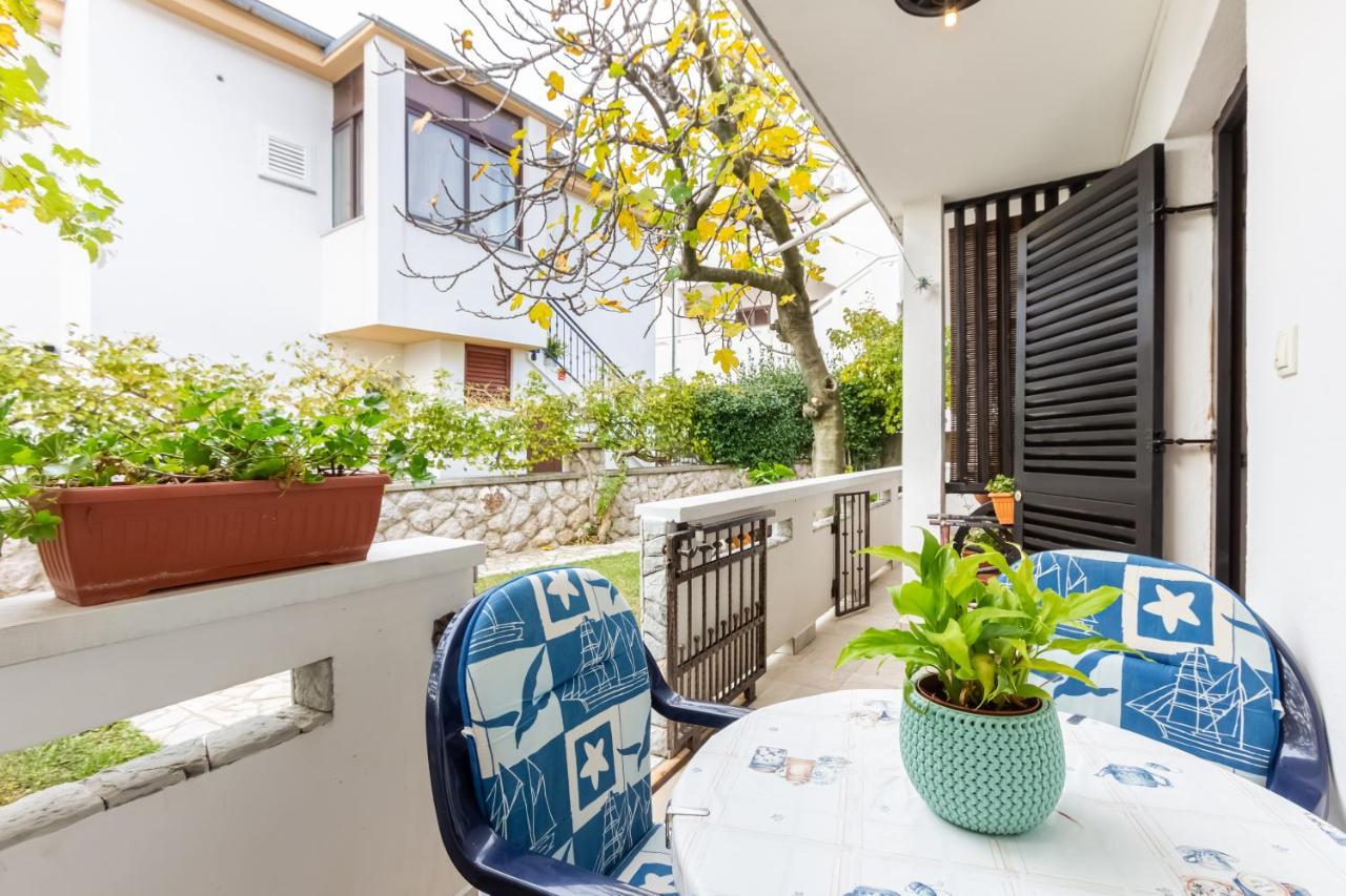 Apartments Sucur With Terrace Baška Eksteriør bilde