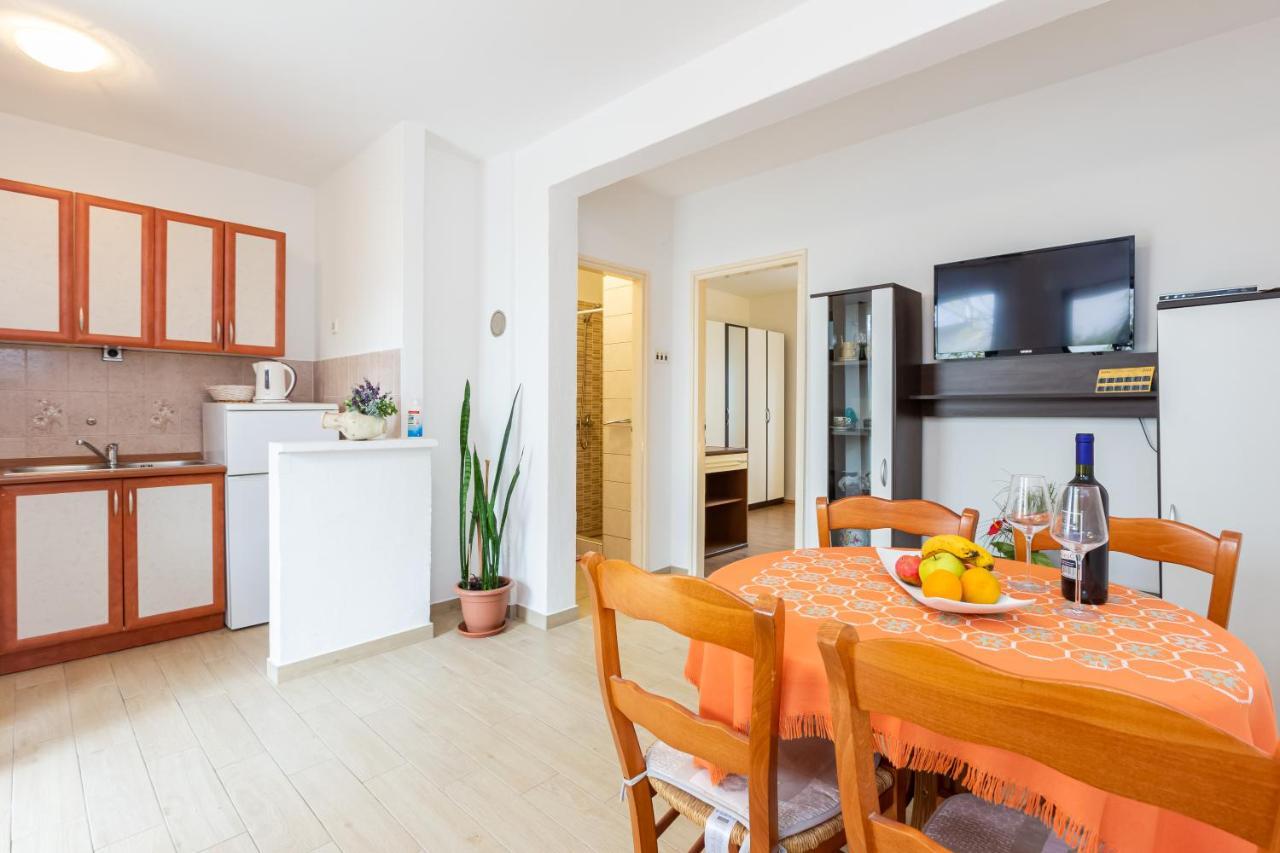 Apartments Sucur With Terrace Baška Eksteriør bilde