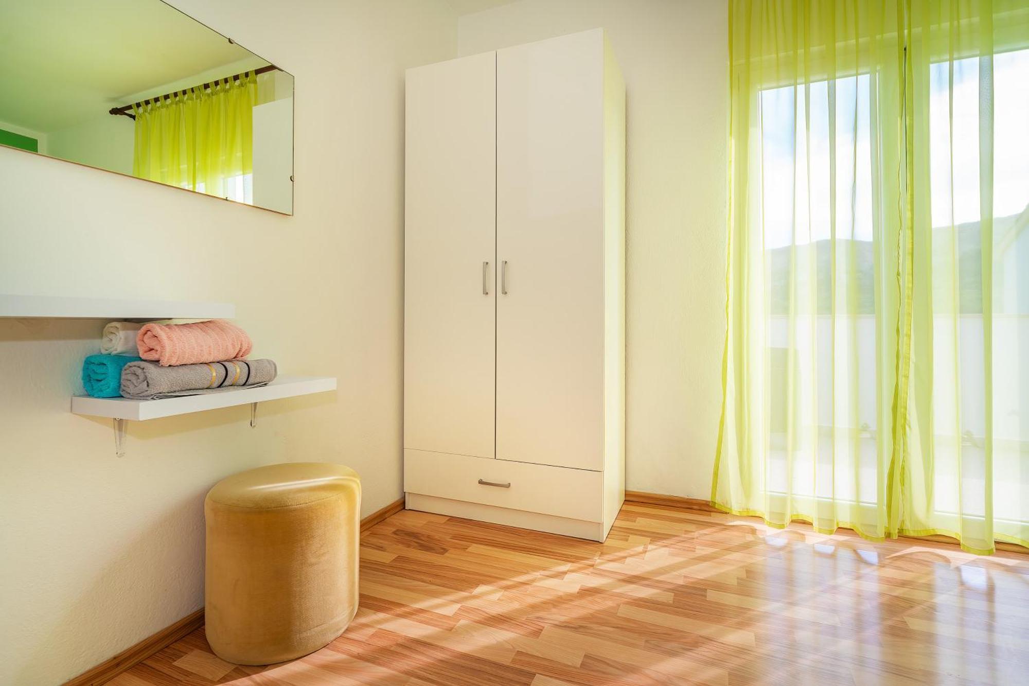 Apartments Sucur With Terrace Baška Eksteriør bilde