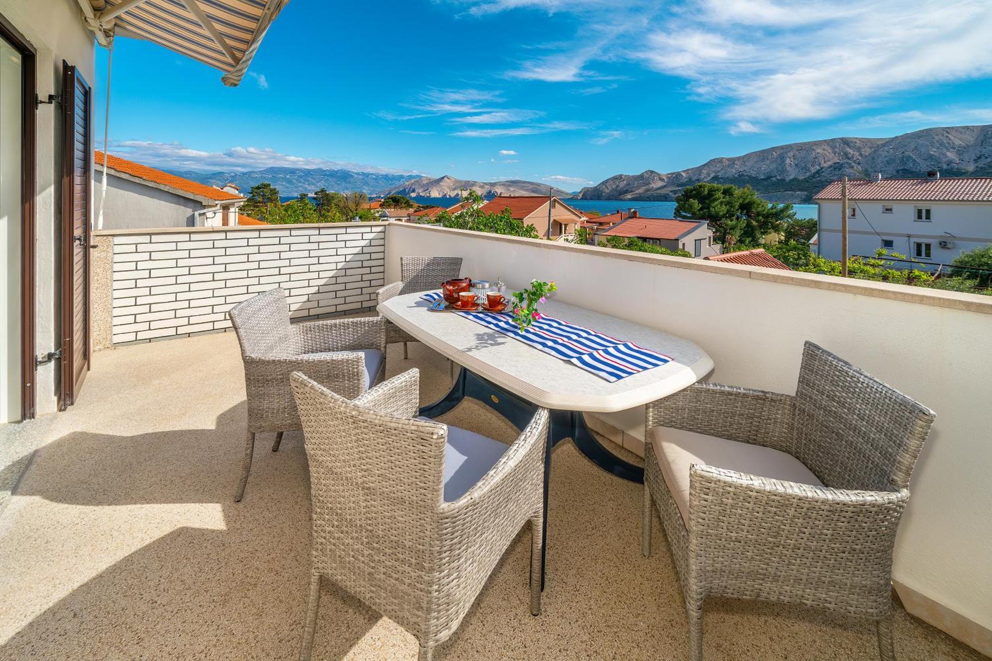 Apartments Sucur With Terrace Baška Eksteriør bilde