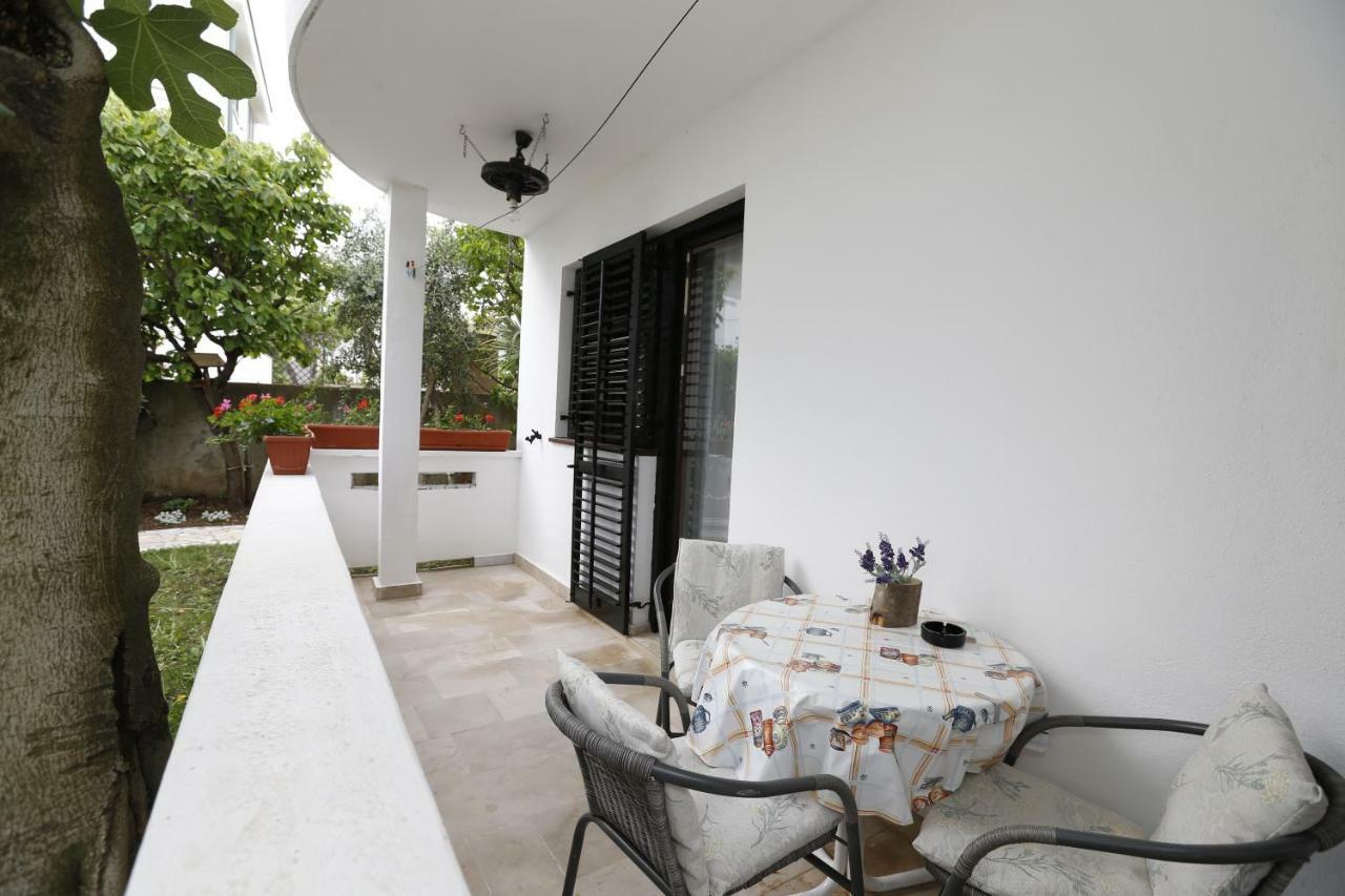 Apartments Sucur With Terrace Baška Eksteriør bilde